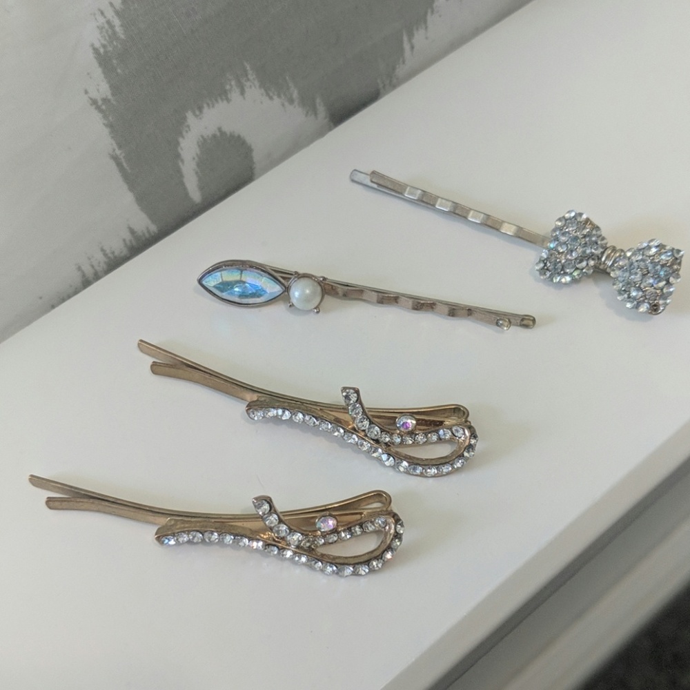 4 hair barrettes